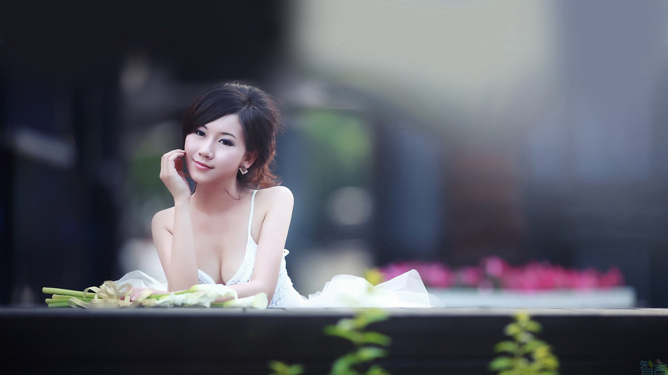 1366 x 768 像素