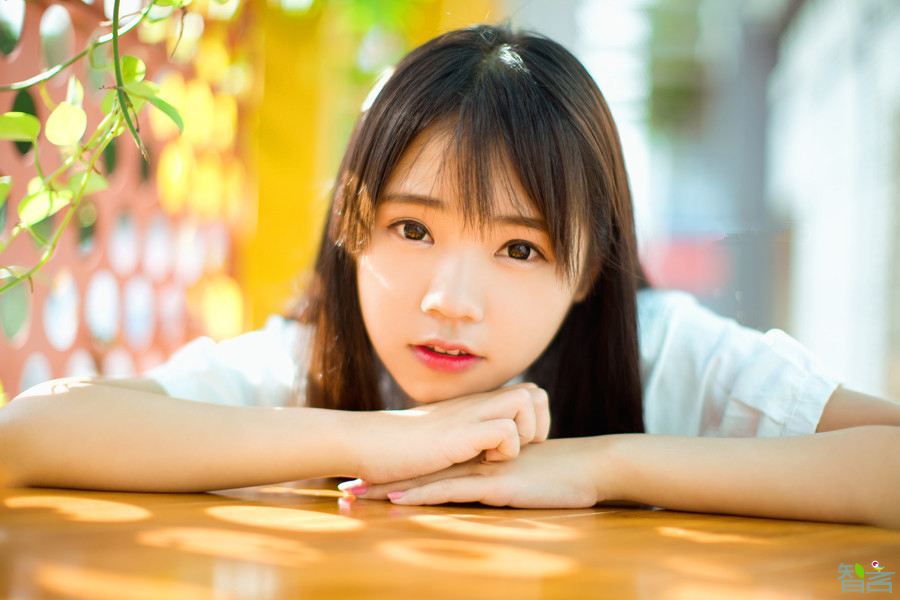 萌美少女的午后阳光1